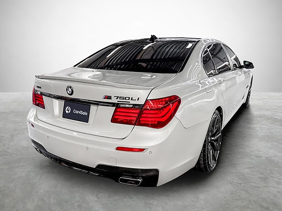BMW 750Li 6 of 30