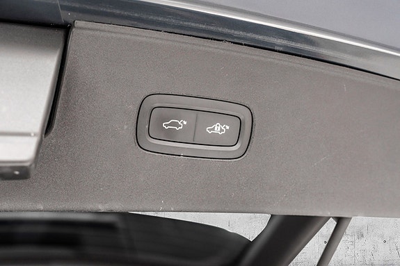 Volvo EX90 23 of 28