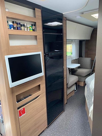 Adria Alpina 663 UK 8 of 11