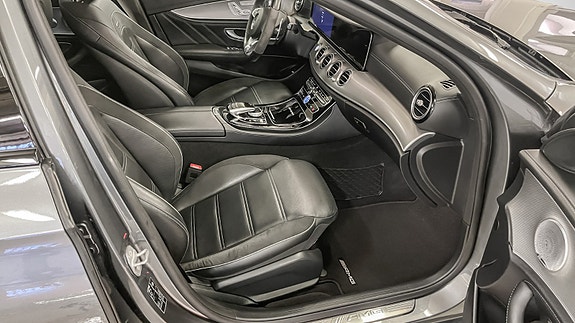 Mercedes-Benz E63 19 of 30