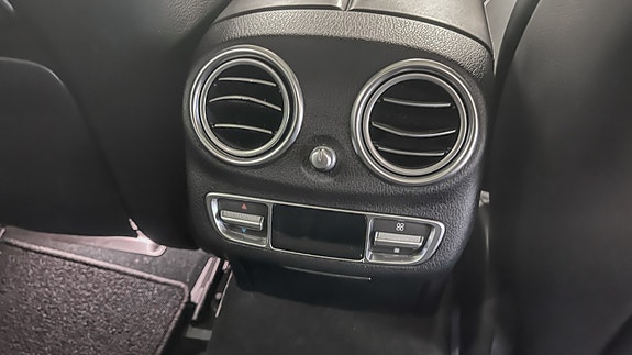 Mercedes-Benz E63 26 of 30