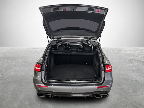 Mercedes-Benz E63 30 of 30