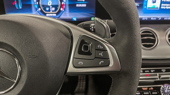 Mercedes-Benz E63 16 of 30