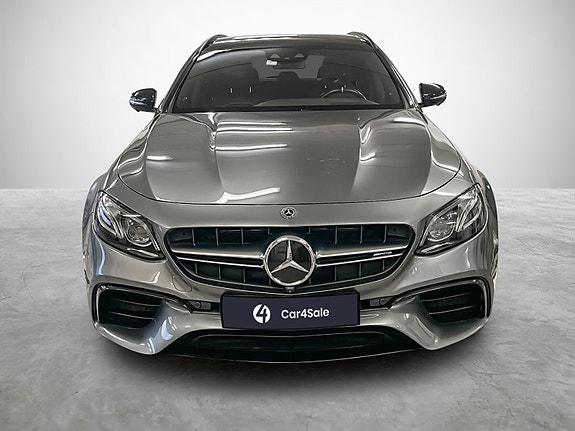 Mercedes-Benz E63 8 of 30