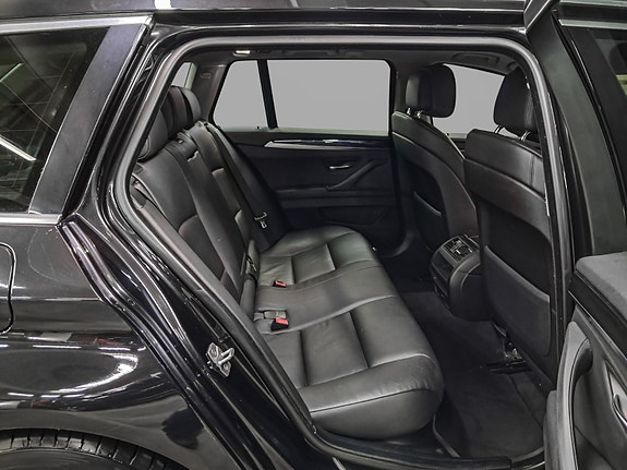 BMW 523i 18 of 24