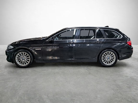 BMW 523i 2 of 24