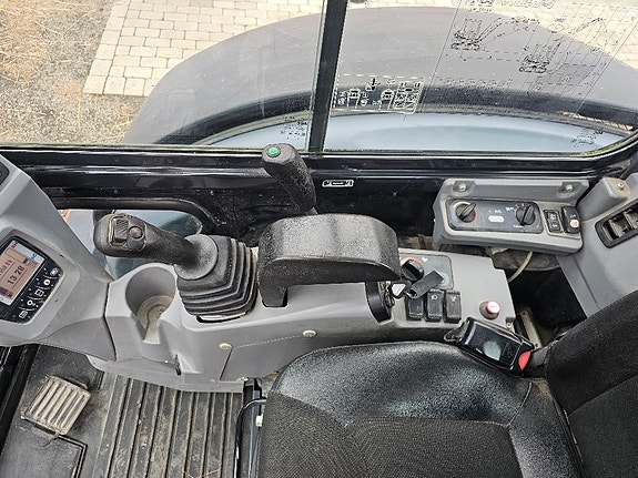 Kubota KX57-4 8 of 13
