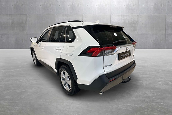 Toyota RAV4 3 of 19