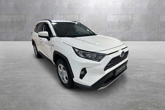 Toyota RAV4 7 of 19