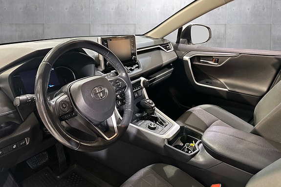 Toyota RAV4 13 of 19