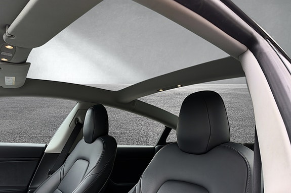 Tesla Model 3 17 of 19