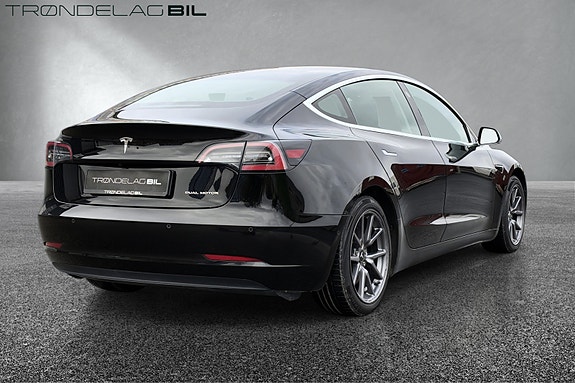 Tesla Model 3 5 of 19