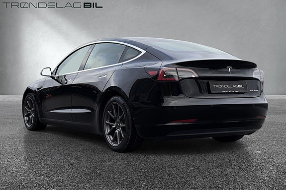 Tesla Model 3 3 of 19