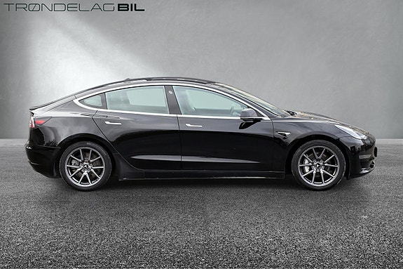 Tesla Model 3 6 of 19