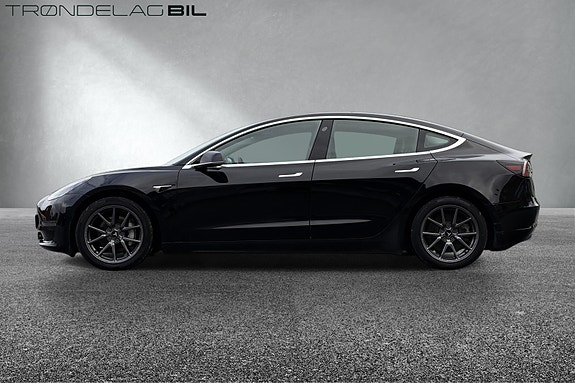 Tesla Model 3 2 of 19