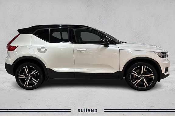 Volvo XC40 6 of 20