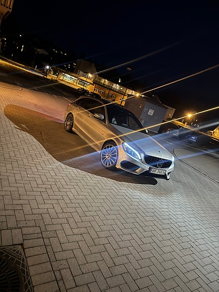 Mercedes-Benz C350 e 4 of 12