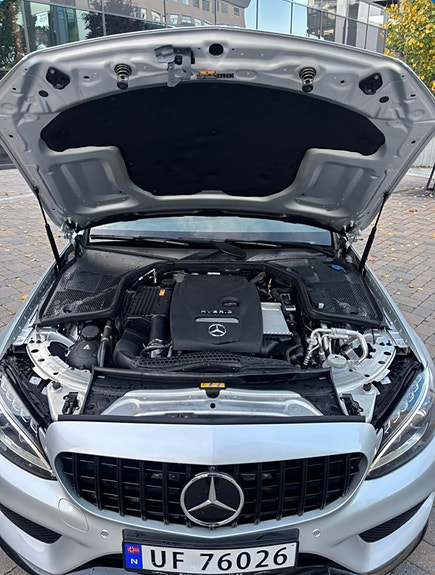Mercedes-Benz C350 e 11 of 12