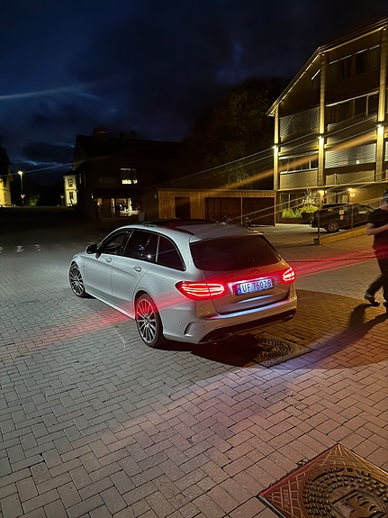 Mercedes-Benz C350 e 2 of 12
