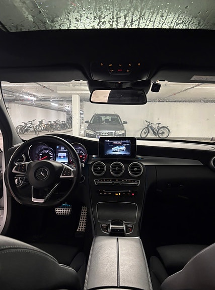 Mercedes-Benz C350 e 7 of 12