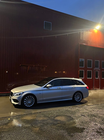 Mercedes-Benz C350 e 12 of 12