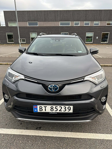 Toyota RAV4 25 of 30