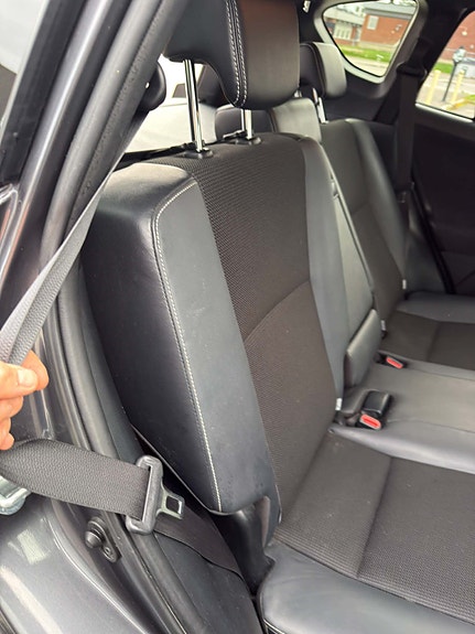 Toyota RAV4 16 of 30