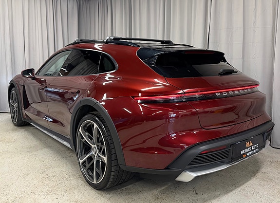 Porsche Taycan 4 15 of 30