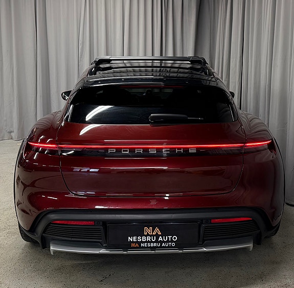 Porsche Taycan 4 18 of 30