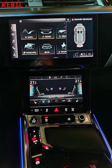 Audi e-tron 13 of 16