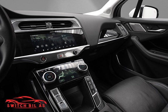 Jaguar I-PACE 11 of 30