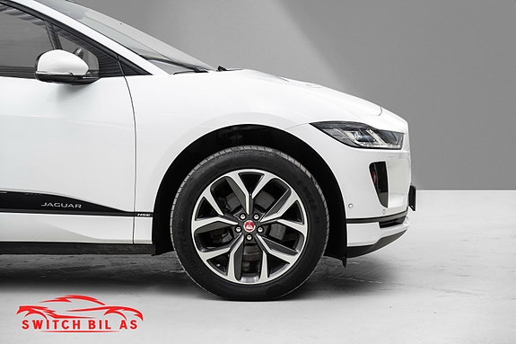Jaguar I-PACE 8 of 30