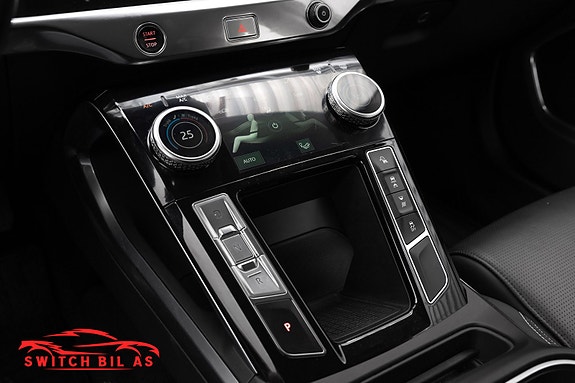 Jaguar I-PACE 14 of 30