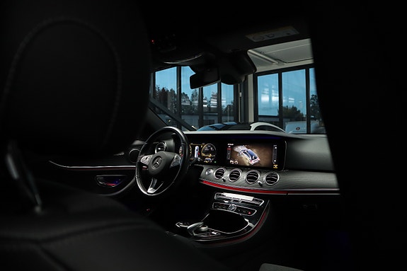 Mercedes-Benz E220 d 22 of 30