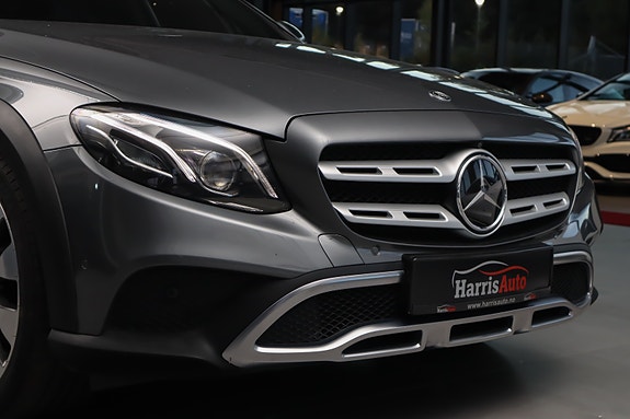 Mercedes-Benz E220 d 2 of 30
