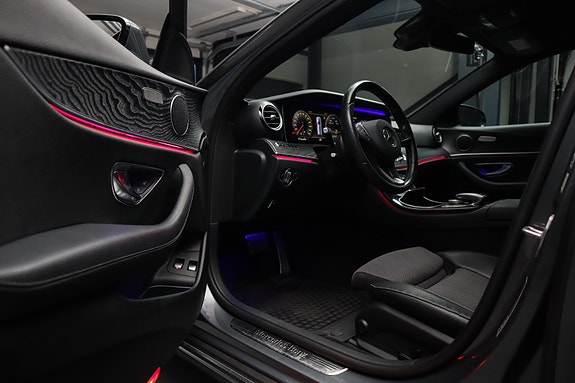 Mercedes-Benz E220 d 26 of 30
