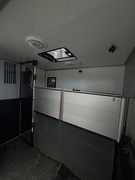 Renault Master Roelofsen Yourse Hestebil 2026 6 of 8