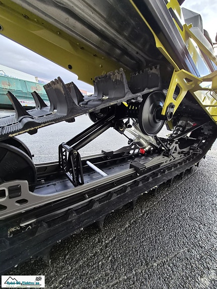 Ski-doo FREERIDE STD 850 E-TEC TURBO R 6 of 10