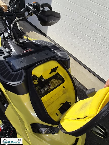 Ski-doo FREERIDE STD 850 E-TEC TURBO R 2 of 10