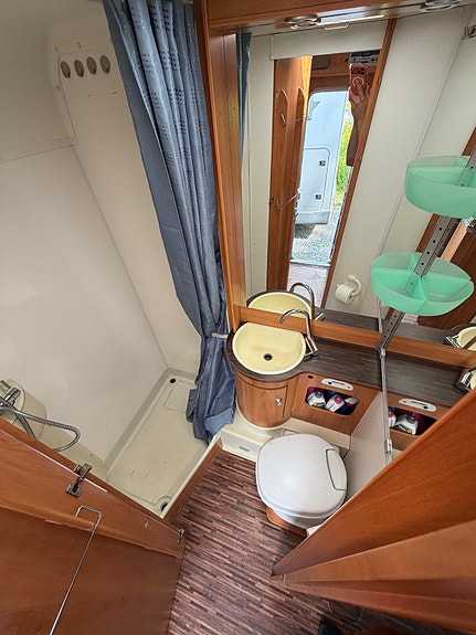Hymer C 542 CL 17 of 30