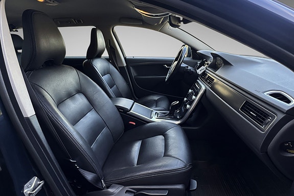 Volvo XC70 17 of 19