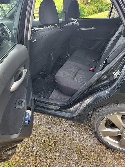 Toyota Auris 7 of 10
