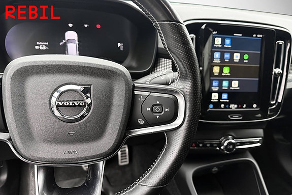 Volvo XC40 14 of 21