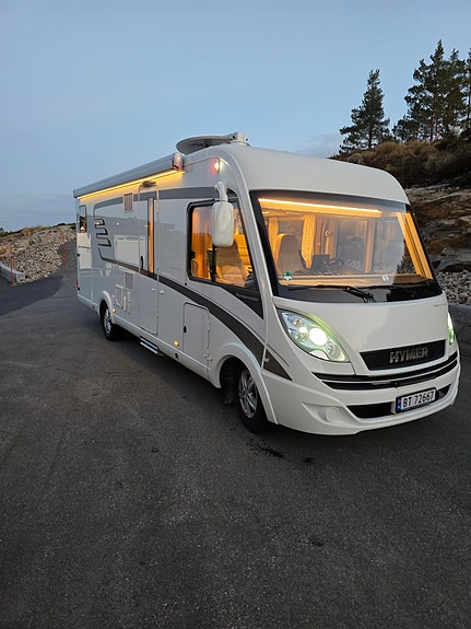 Hymer Premium Line 3 of 30