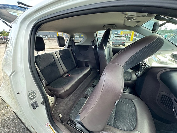 Toyota IQ 22 of 30