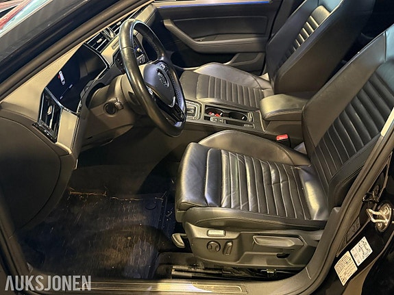 Volkswagen Passat 12 of 29