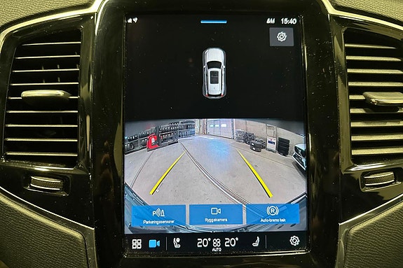 Volvo XC90 18 of 30