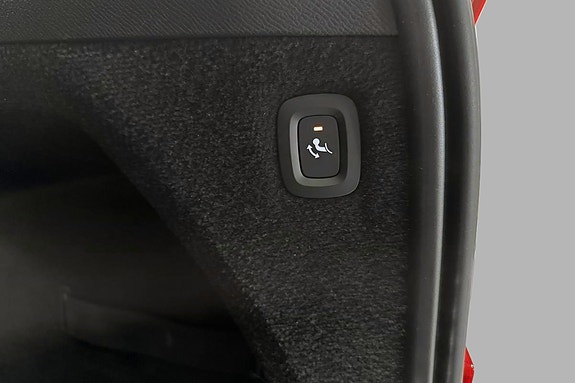 Volvo XC90 28 of 30