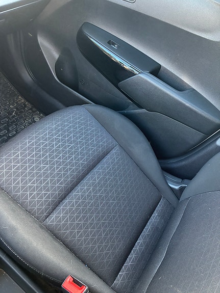 Kia Picanto 24 of 28