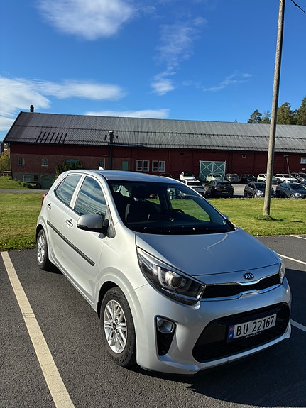 Kia Picanto 2 of 28
